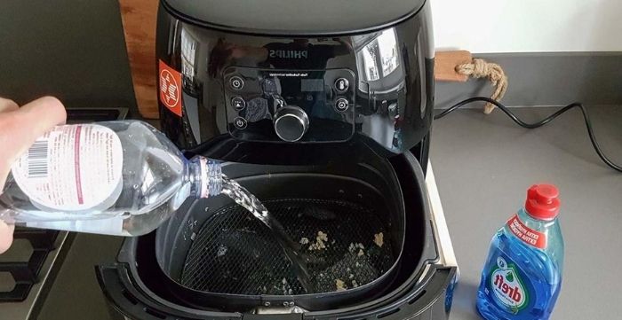 how to clean air fryer basket