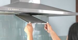 how to clean range hood fan