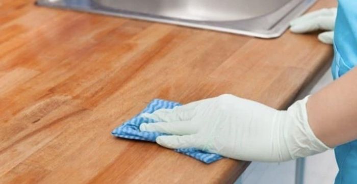 what is the effect of oven cleaner on kitchen countertops