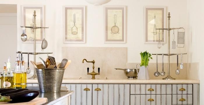 proven tips to mastering kitchen wall decor